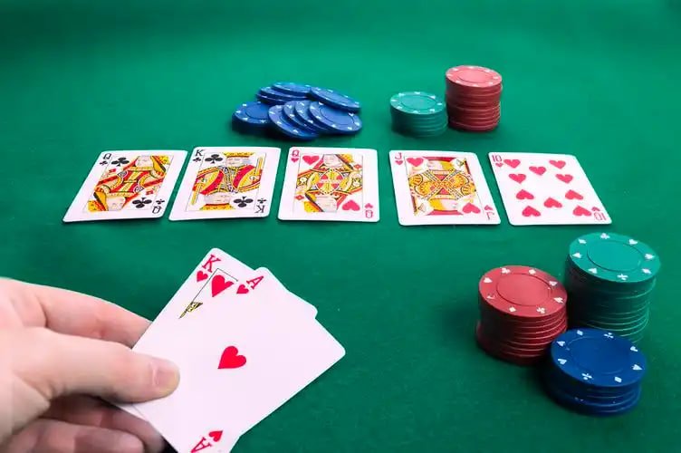 Tampilan aplikasi resmi grandpashabet di perangkat mobile